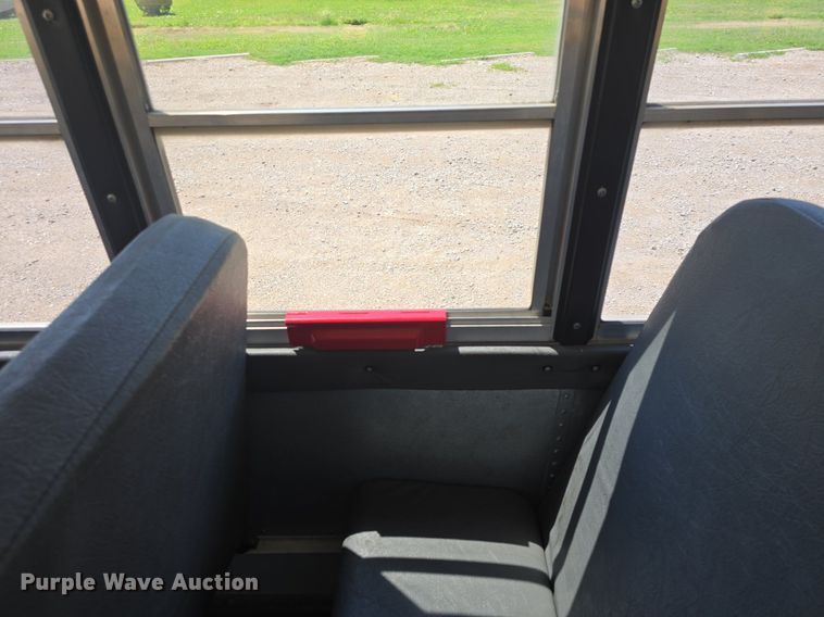 image for item DM1611 2011 IC PB10500 school bus