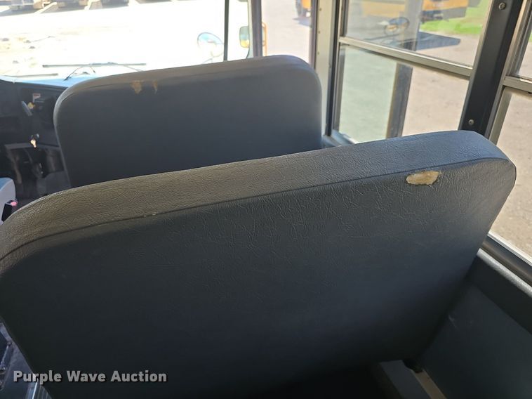 image for item DM1611 2011 IC PB10500 school bus