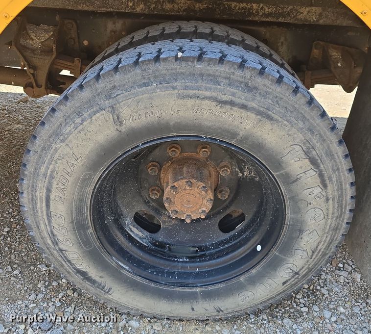 image for item DM1611 2011 IC PB10500 school bus