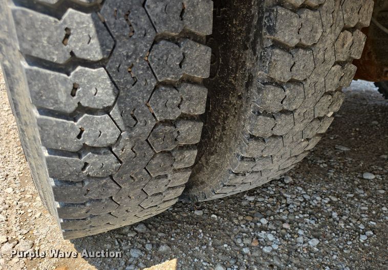 image for item DM1611 2011 IC PB10500 school bus