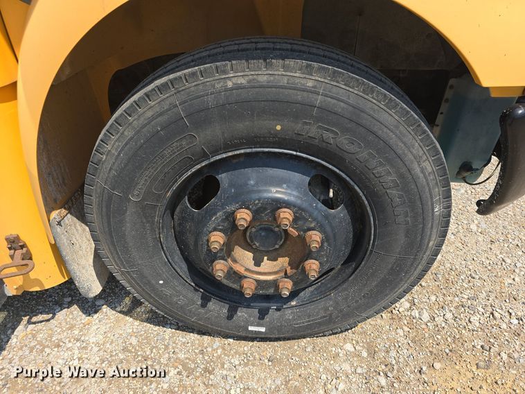 image for item DM1611 2011 IC PB10500 school bus