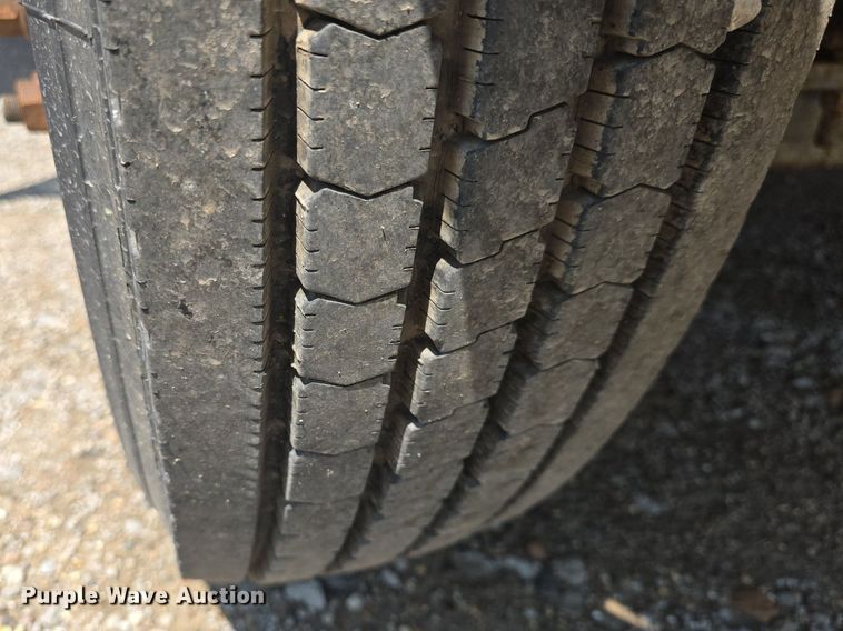 image for item DM1611 2011 IC PB10500 school bus