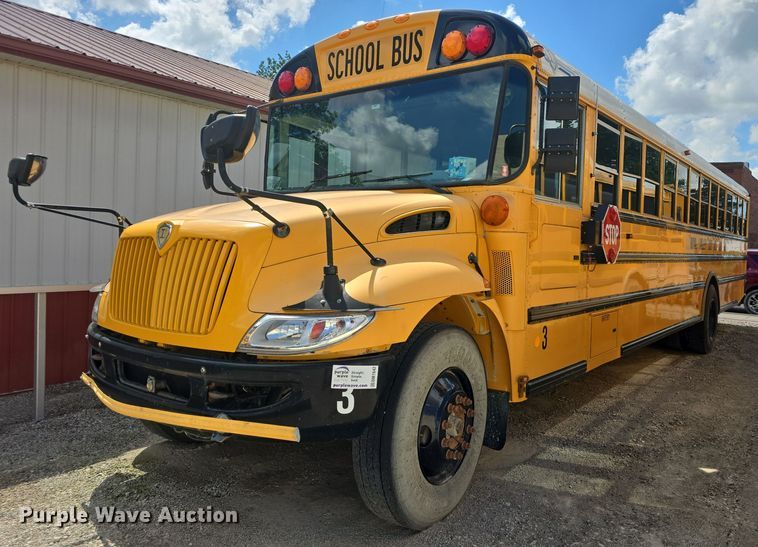 image for item DM1642 2012 IC PB10500  school bus