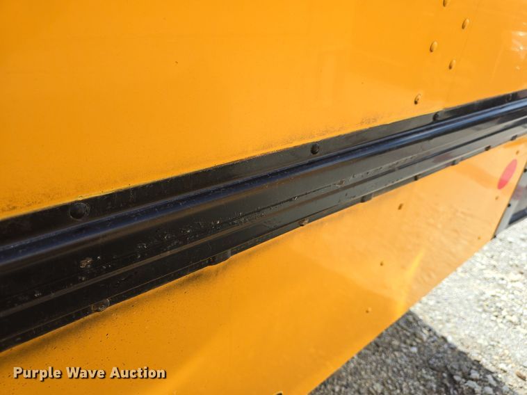 image for item DM1642 2012 IC PB10500  school bus