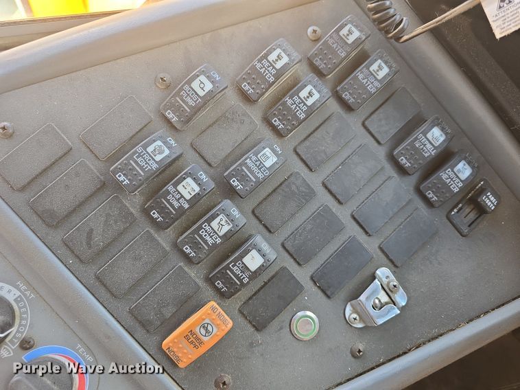 image for item DM1642 2012 IC PB10500  school bus