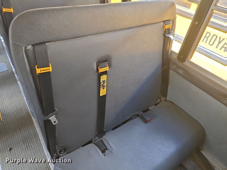 image for item DM1642 2012 IC PB10500  school bus