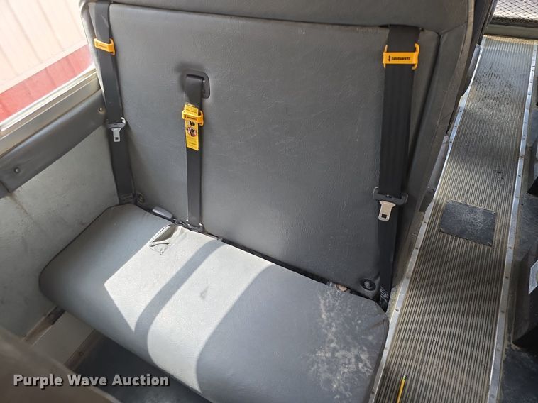 image for item DM1642 2012 IC PB10500  school bus