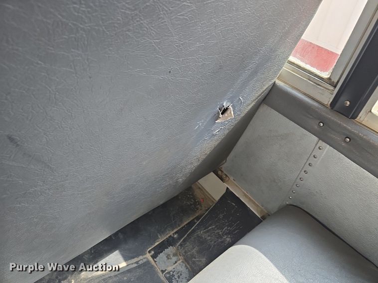 image for item DM1642 2012 IC PB10500  school bus