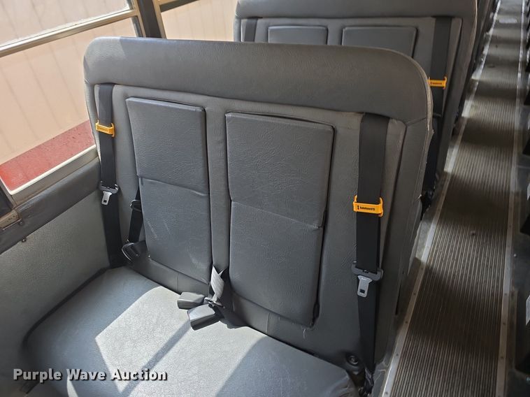 image for item DM1642 2012 IC PB10500  school bus