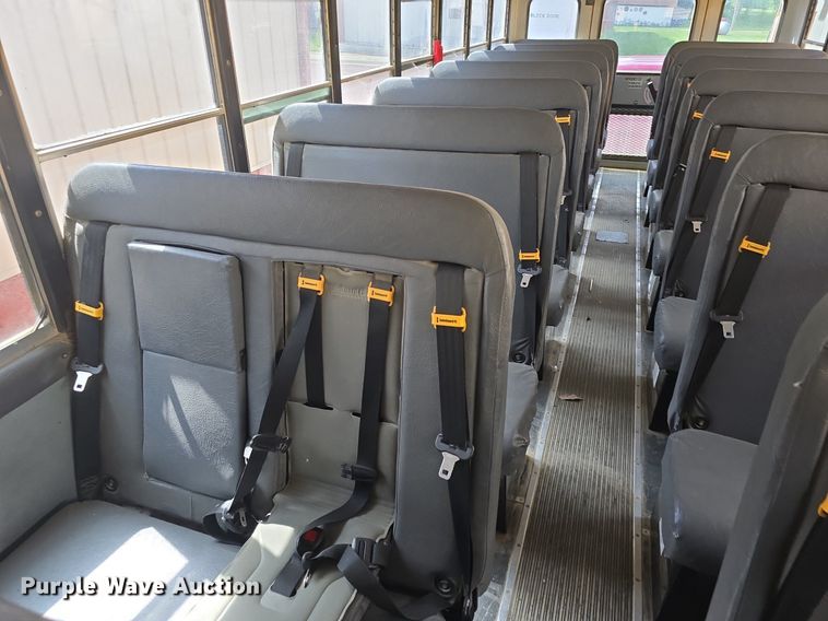 image for item DM1642 2012 IC PB10500  school bus