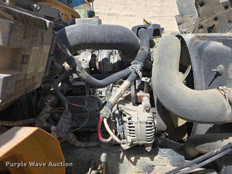 image for item DM1642 2012 IC PB10500  school bus