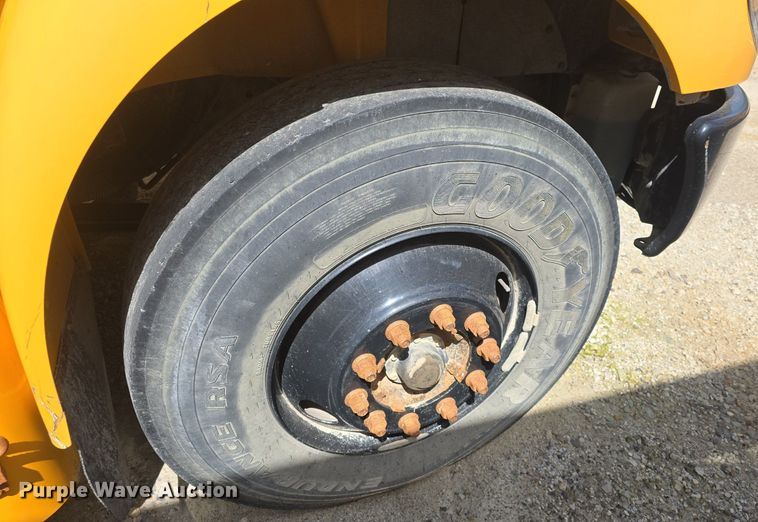 image for item DM1642 2012 IC PB10500  school bus