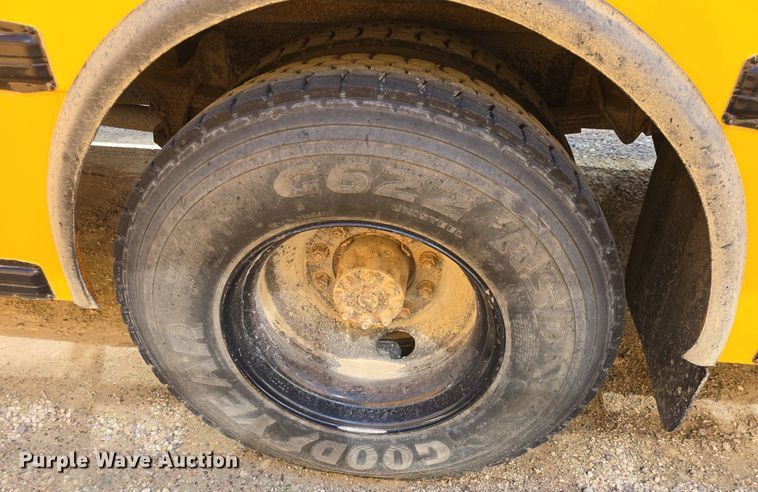 image for item DM1642 2012 IC PB10500  school bus