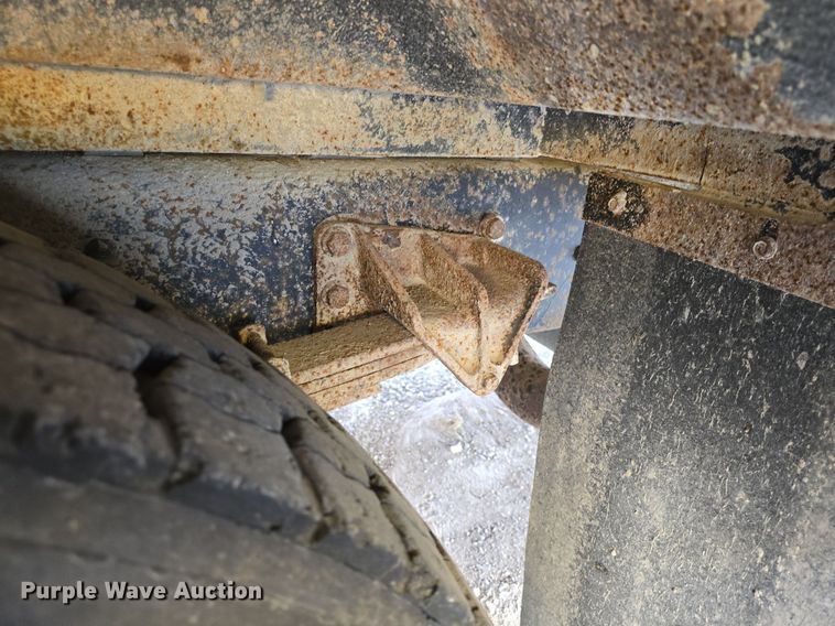 image for item DM1642 2012 IC PB10500  school bus