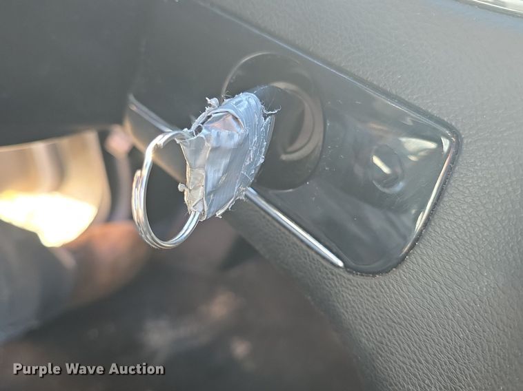 image for item DM1643 2017 Dodge  Grand Caravan SXT van