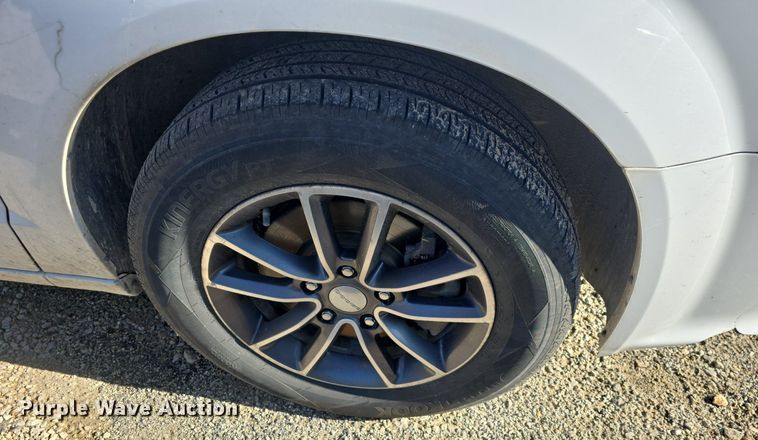 image for item DM1643 2017 Dodge  Grand Caravan SXT van