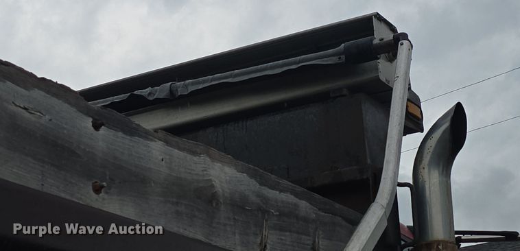 image for item DM1644 2006 International 7400 dump truck