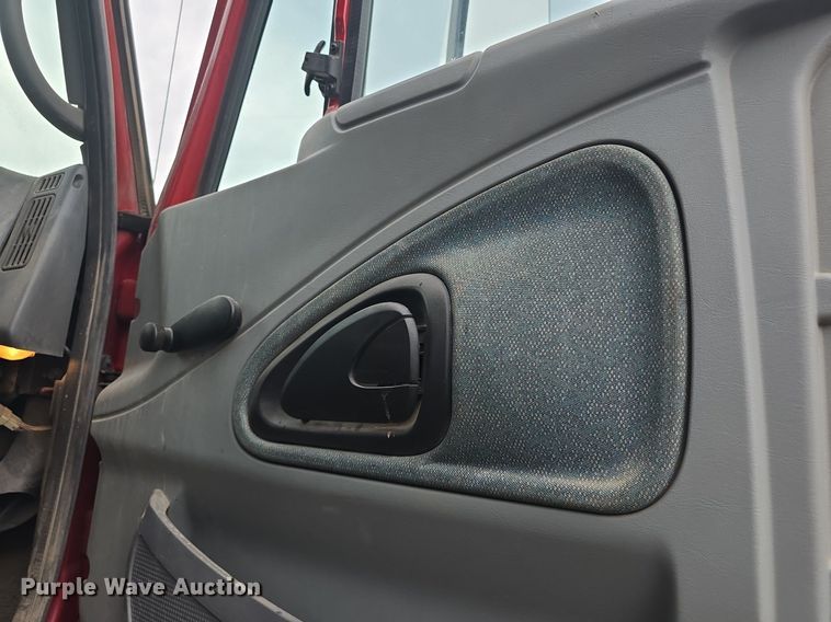 image for item DM1644 2006 International 7400 dump truck