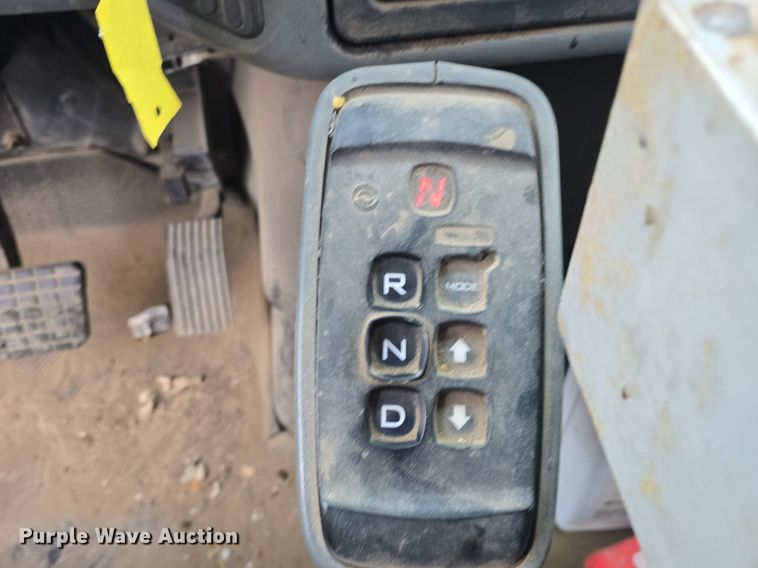 image for item DM1644 2006 International 7400 dump truck