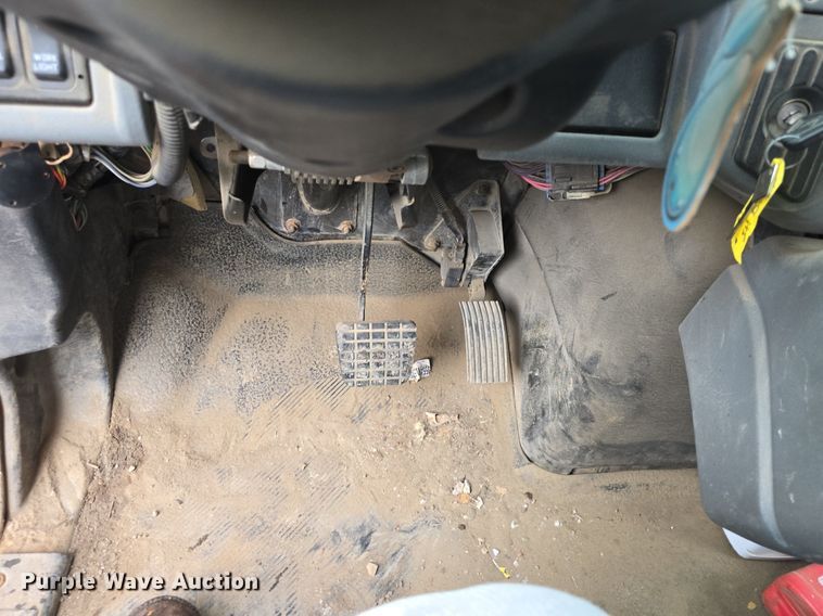 image for item DM1644 2006 International 7400 dump truck