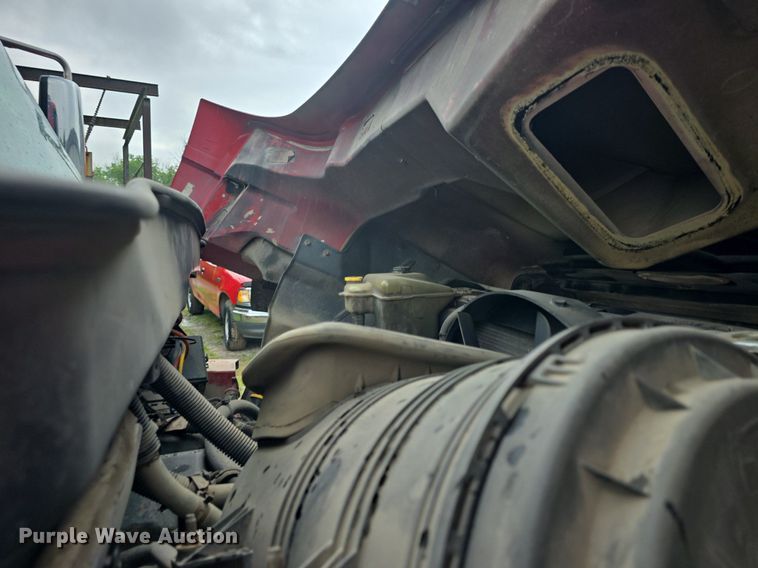 image for item DM1644 2006 International 7400 dump truck