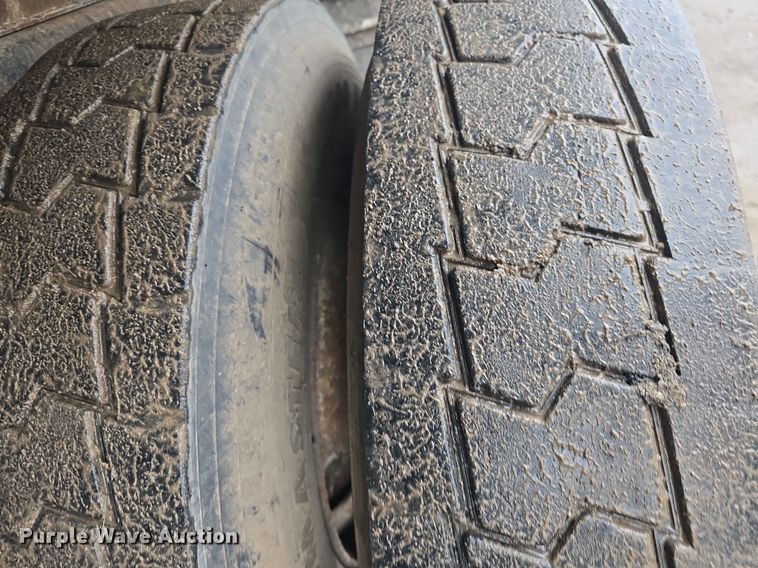 image for item DM1644 2006 International 7400 dump truck