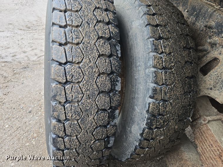 image for item DM1644 2006 International 7400 dump truck