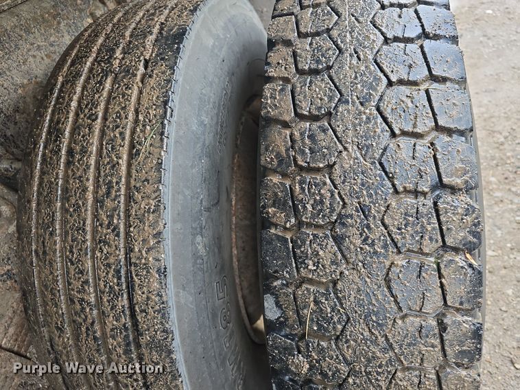 image for item DM1644 2006 International 7400 dump truck