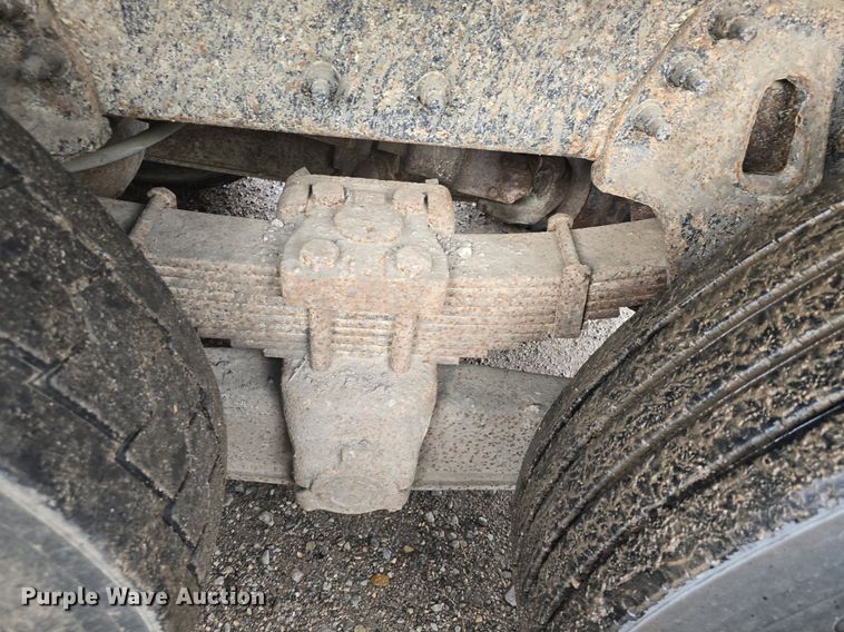 image for item DM1644 2006 International 7400 dump truck