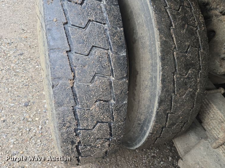 image for item DM1644 2006 International 7400 dump truck