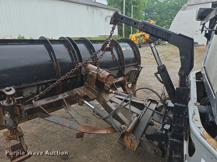 image for item DM1644 2006 International 7400 dump truck