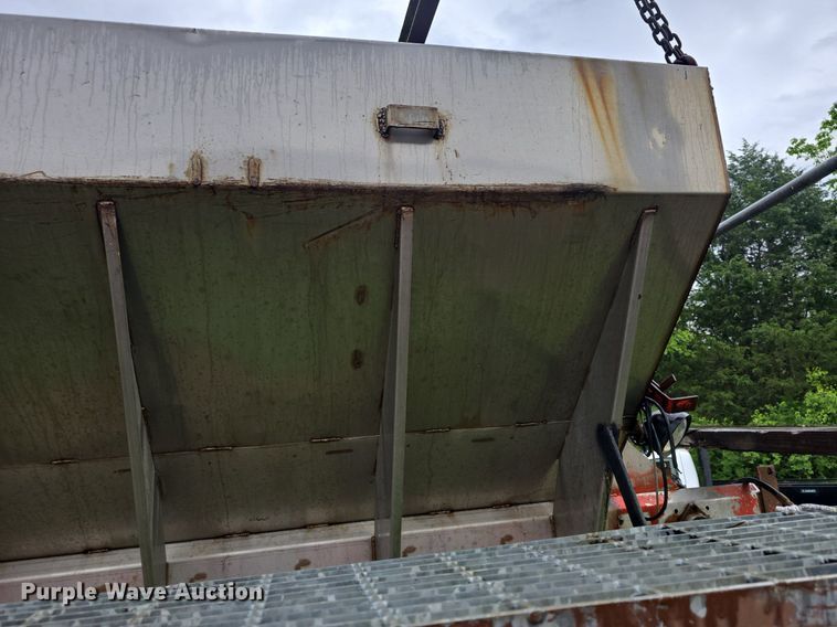 image for item DM1644 2006 International 7400 dump truck