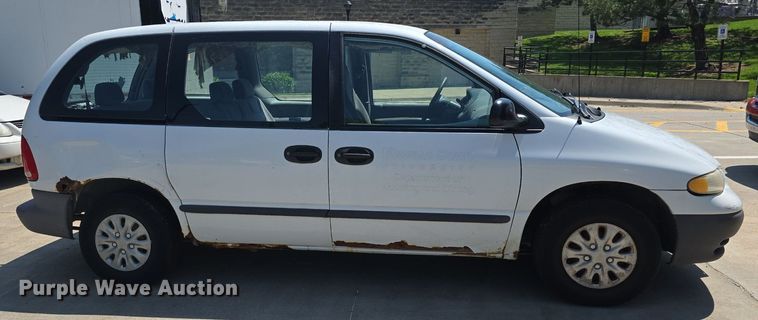 image for item DM1647 1999 Plymouth  Voyager van