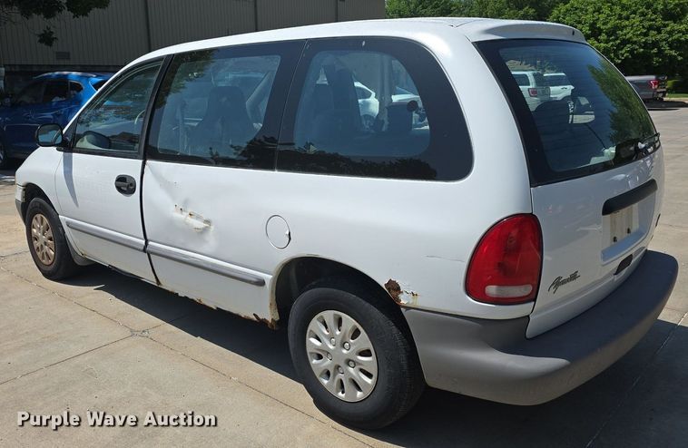 image for item DM1647 1999 Plymouth  Voyager van