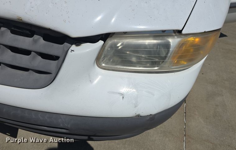 image for item DM1647 1999 Plymouth  Voyager van