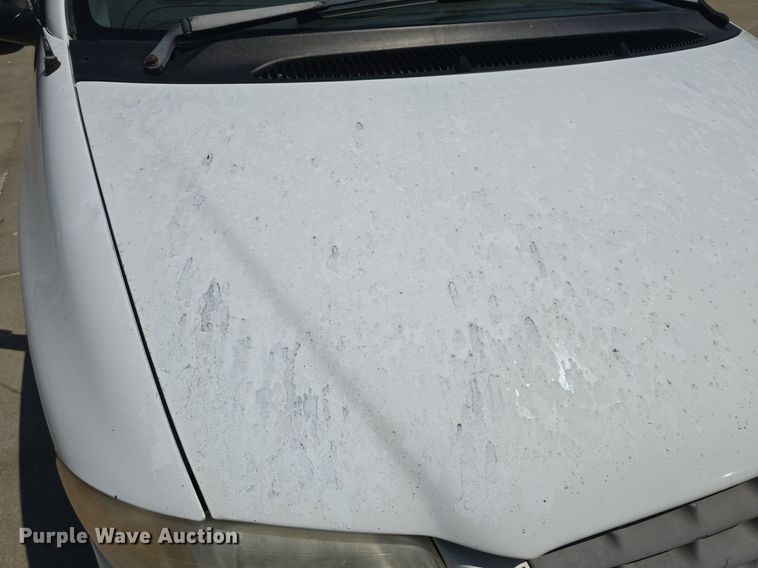 image for item DM1647 1999 Plymouth  Voyager van