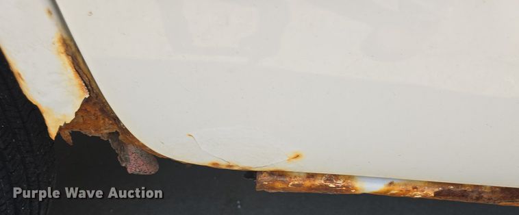 image for item DM1647 1999 Plymouth  Voyager van