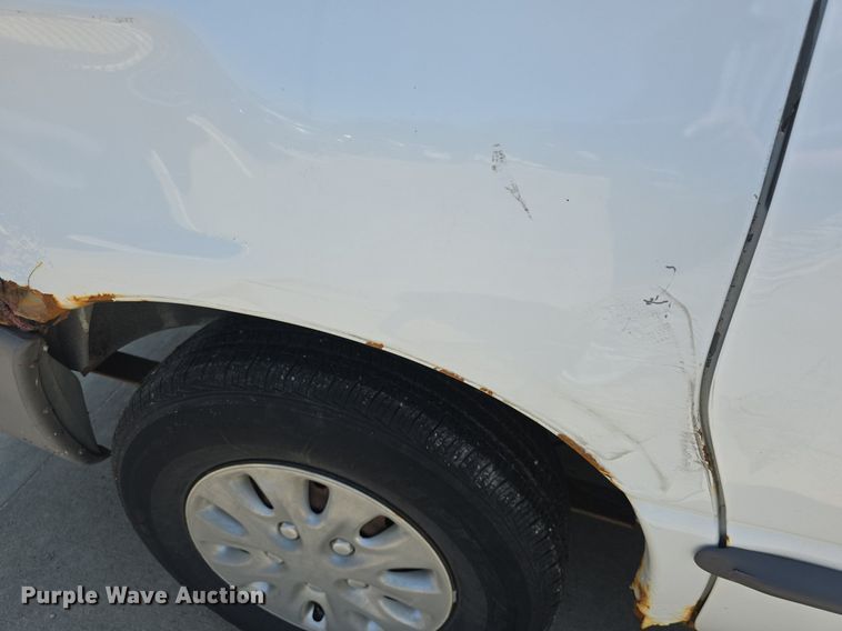 image for item DM1647 1999 Plymouth  Voyager van