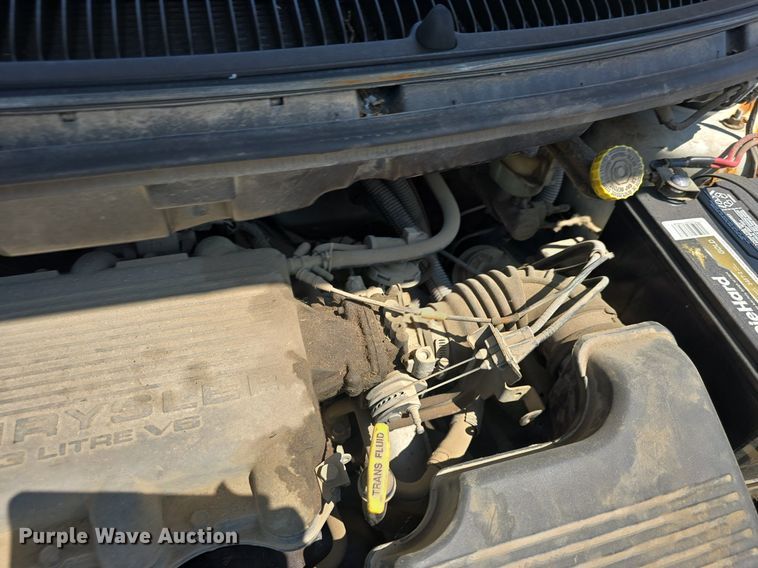 image for item DM1647 1999 Plymouth  Voyager van