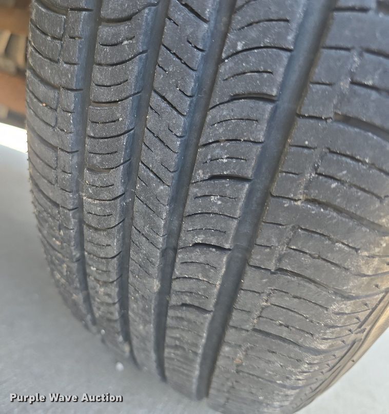 image for item DM1647 1999 Plymouth  Voyager van