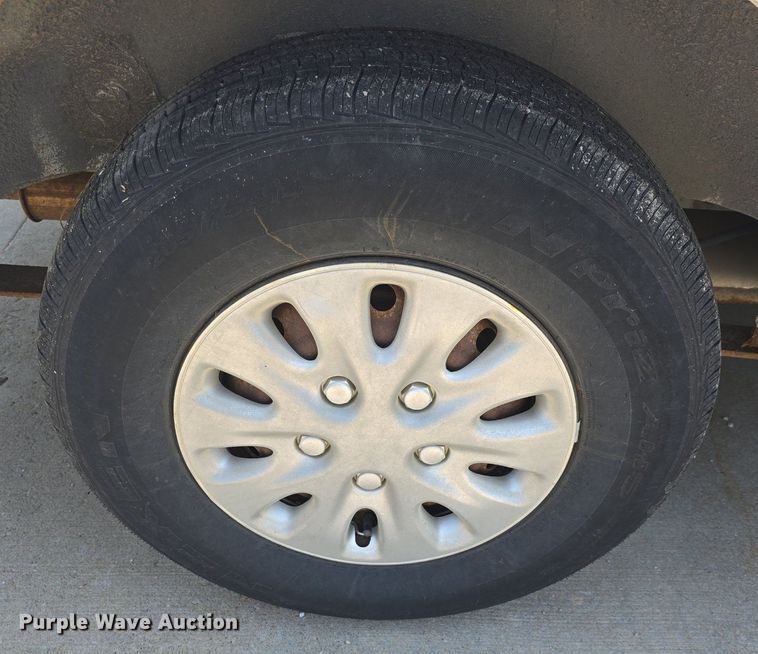 image for item DM1647 1999 Plymouth  Voyager van