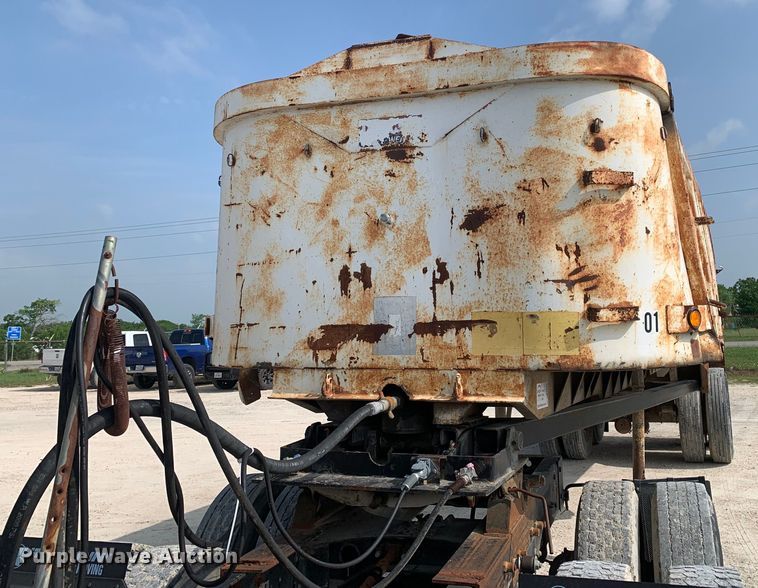 image for item DM7850 1992 Lufkin SD-31 end dump trailer