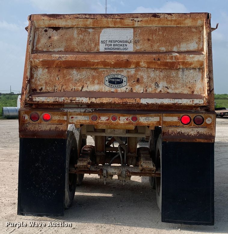 image for item DM7850 1992 Lufkin SD-31 end dump trailer