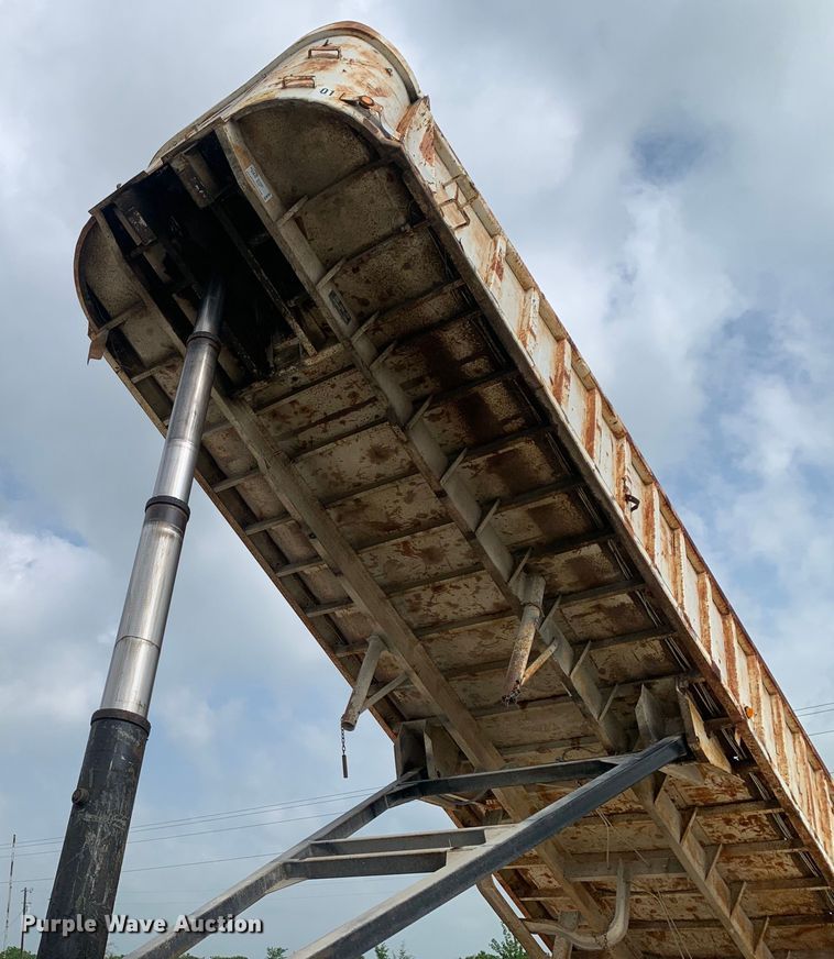 image for item DM7850 1992 Lufkin SD-31 end dump trailer