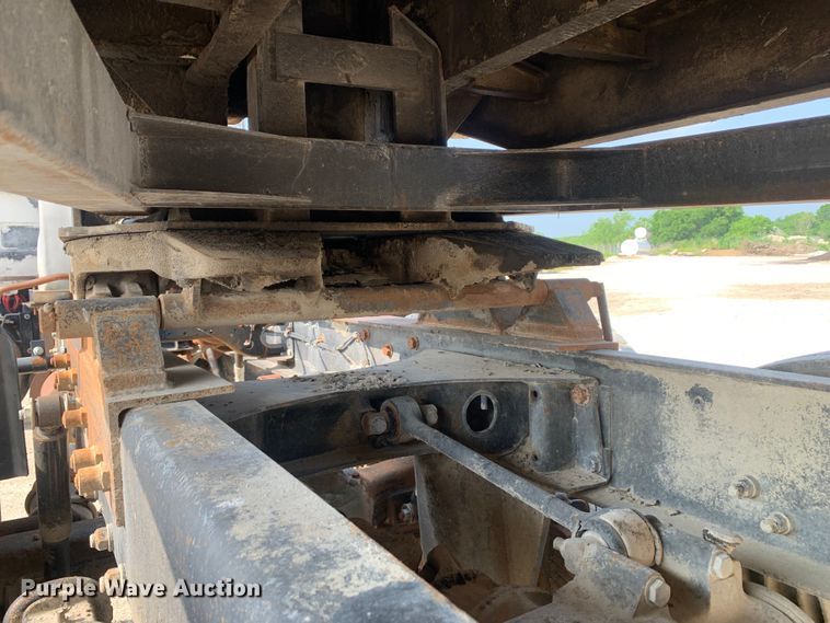 image for item DM7851 1991 Mack RD690S semi truck