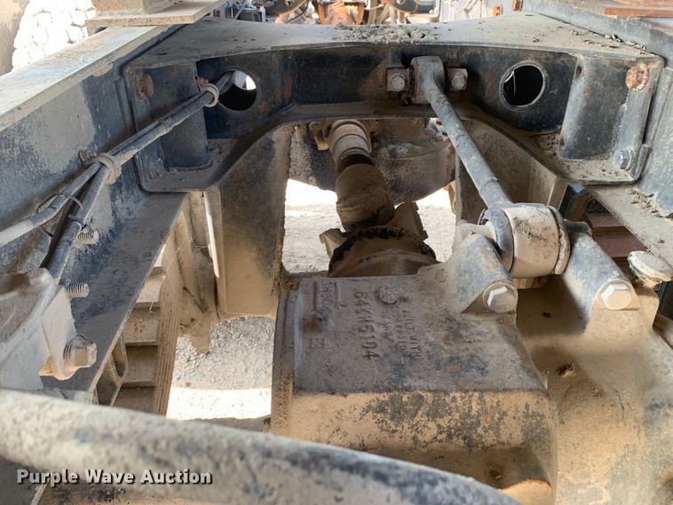 image for item DM7851 1991 Mack RD690S semi truck