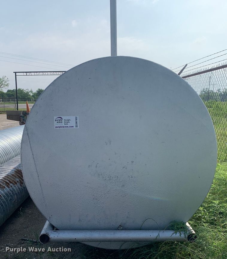 image for item DM7852 Fuel tank