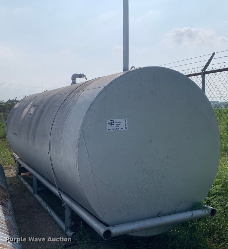 image for item DM7852 Fuel tank