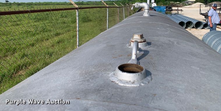 image for item DM7852 Fuel tank