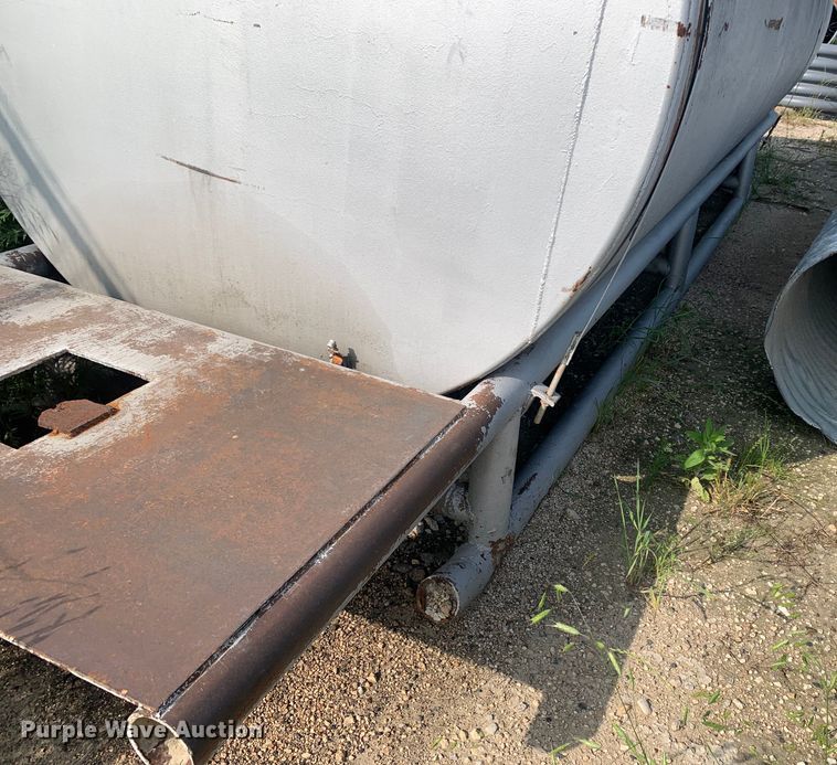 image for item DM7852 Fuel tank